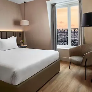 هوليداي إن غار دو لإيه باريس